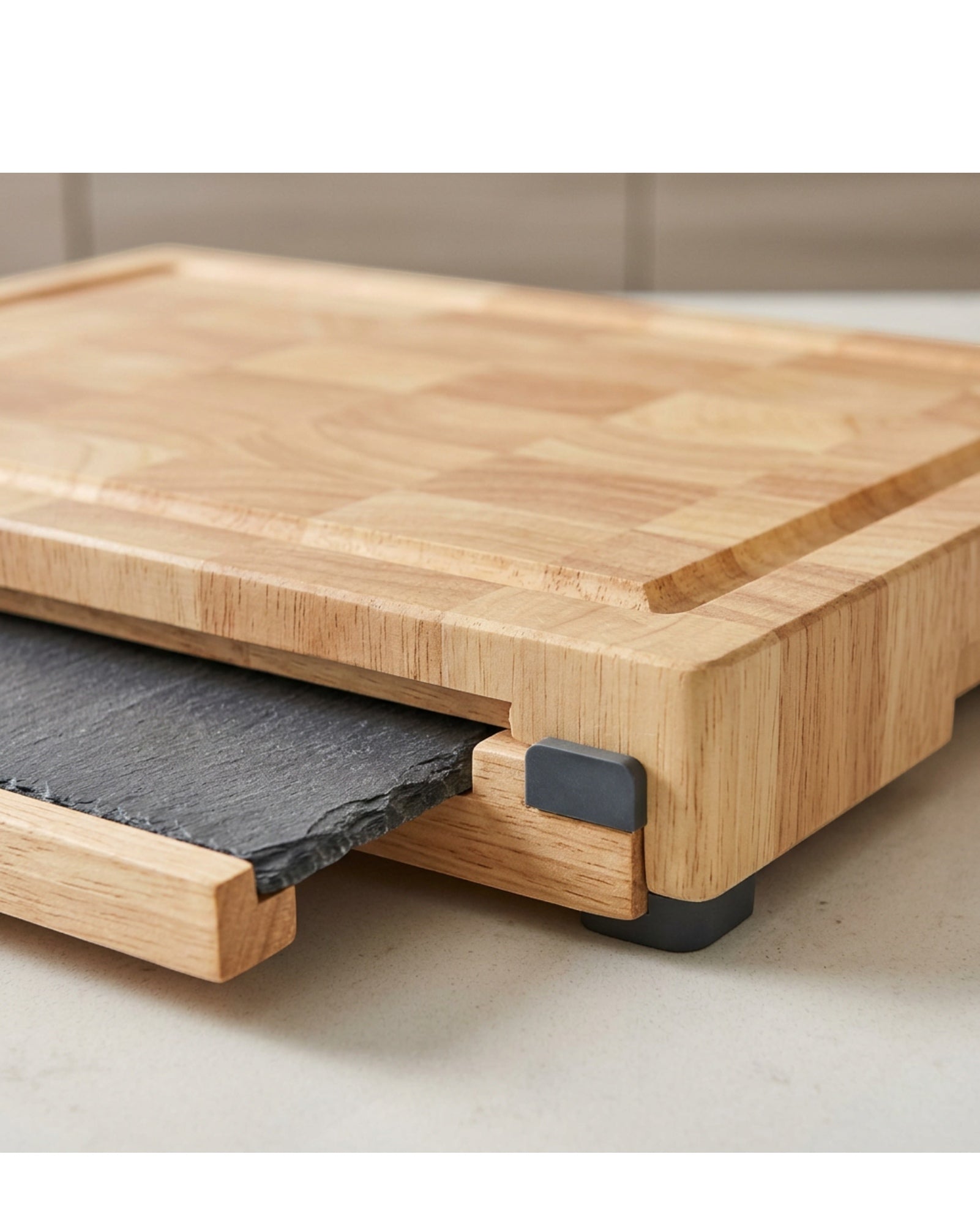 Wvgkn End-Grain Rubberwood Cutting Board with Two Trays 42 x 30 cm Natural Slate - Detail view